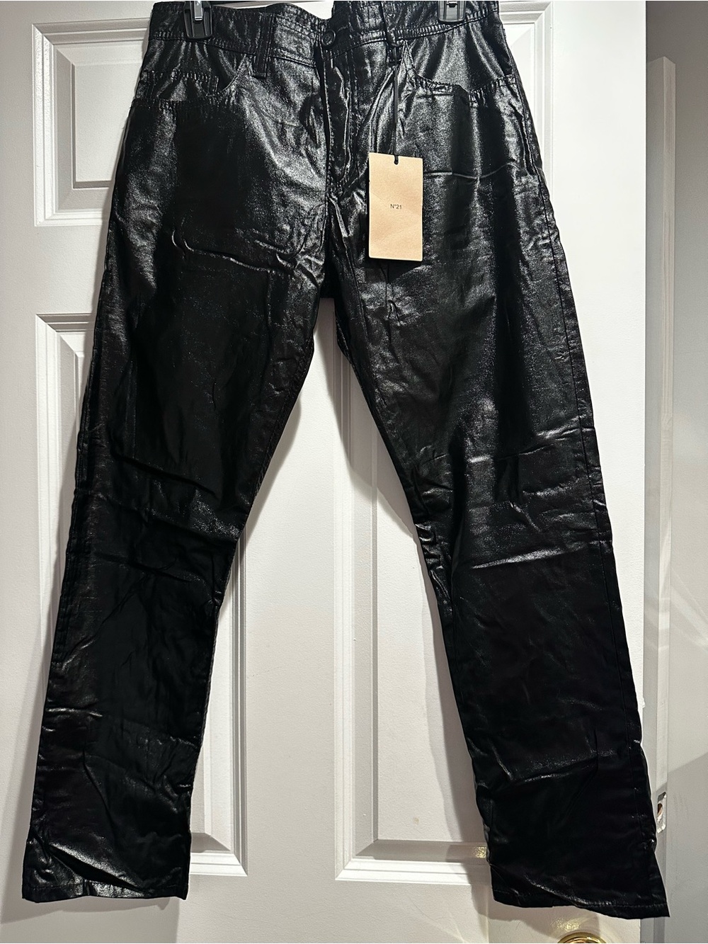 N°21 black glossy black pants